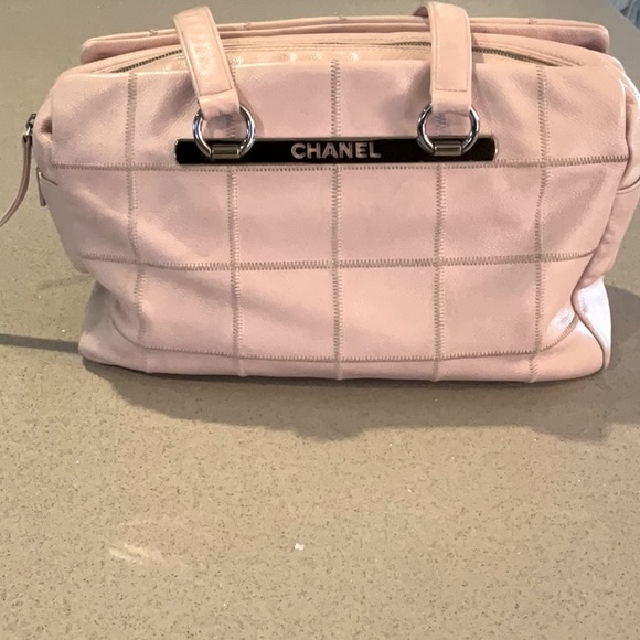 CHANEL Handbags - Vintage Caviar Square Stitch Chanel